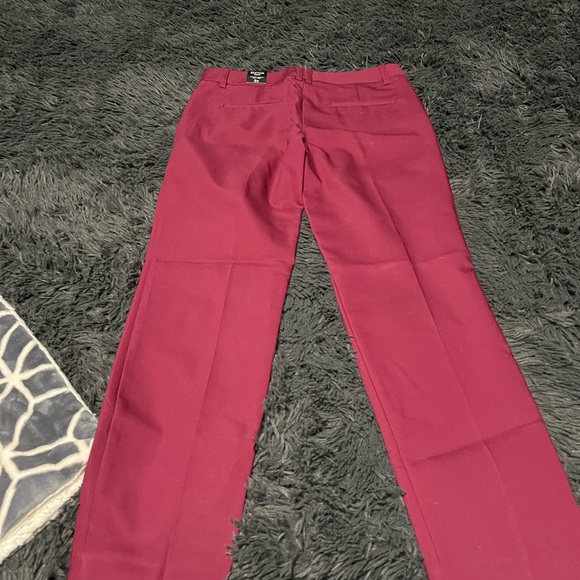 Gorgeous maroon express editor slacks. Size 2 - Picture 6 of 6